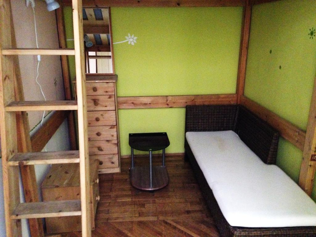 Yolo Hostel Budapest Zimmer foto