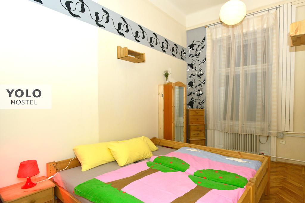 Yolo Hostel Budapest Exterior foto
