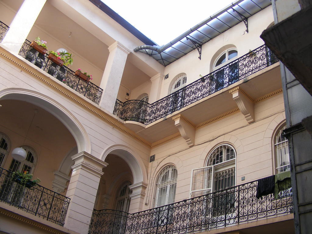 Yolo Hostel Budapest Exterior foto